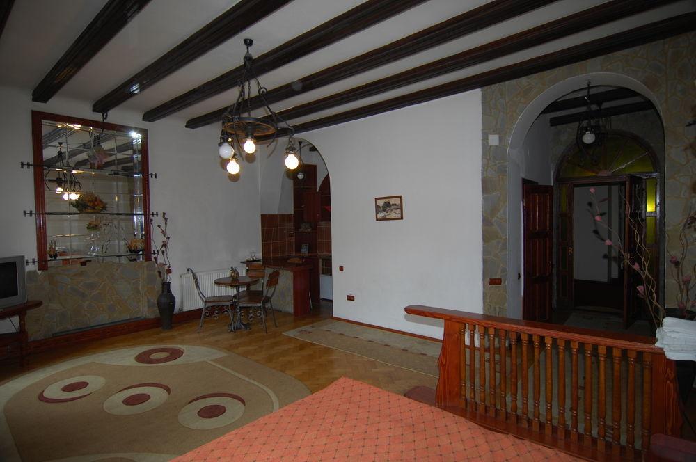 Pension Noemi Brašov Exteriér fotografie