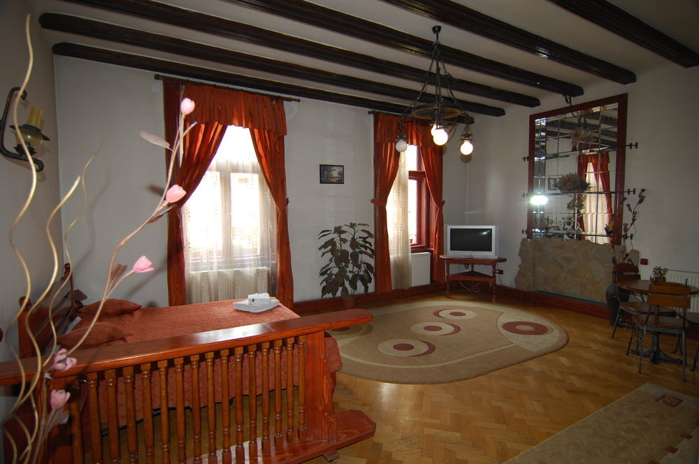 Pension Noemi Brašov Exteriér fotografie